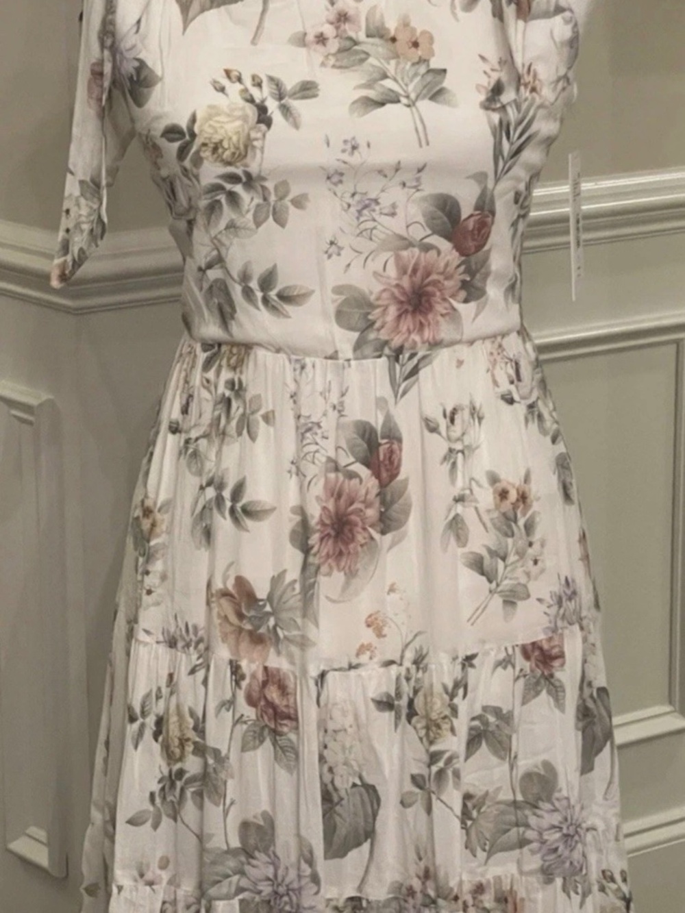 Alice + Olivia Monnie Maxi Dress Floral Sweet Nothings Fairytale Easy Luxury 6 - Picture 8 of 16